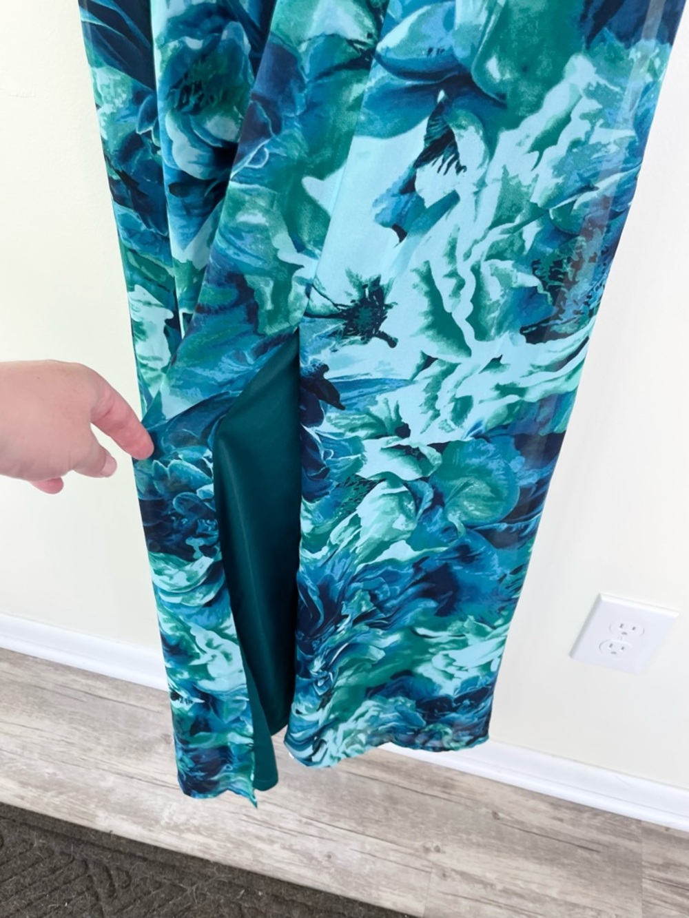 Lulu’s Beautiful Soul Teal Green Floral Print Twist-Front Maxi Dress M Medium - Picture 6 of 12